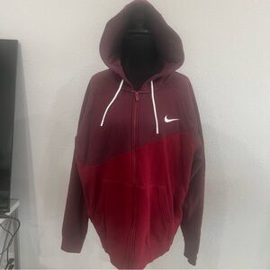 Nike Men's Two-Tone Red and Burgundy Jacket